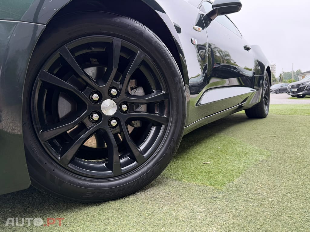 Chevrolet Camaro 2.0 Aut.