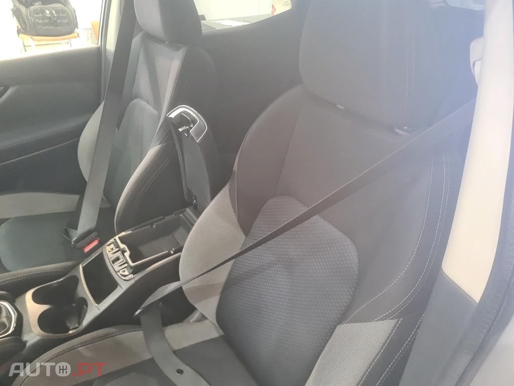 Nissan Qashqai 1.5 dCi N-Connecta J18