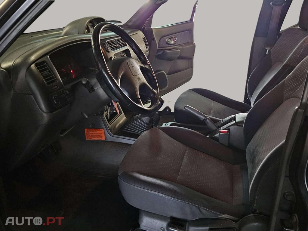 Mitsubishi L200 2.5 TD CD Strakar ABS+AC