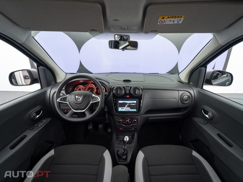 Dacia Lodgy 1.5 Blue dCi Stepway 7L