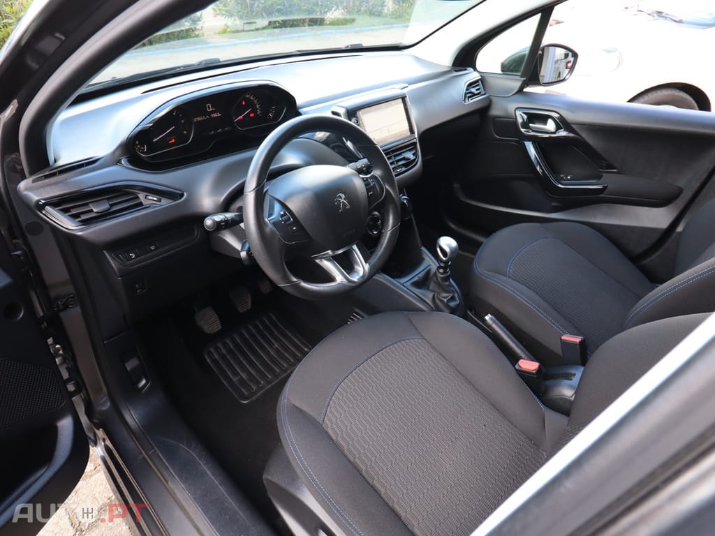 Peugeot 208 1.5 BlueHDi Active