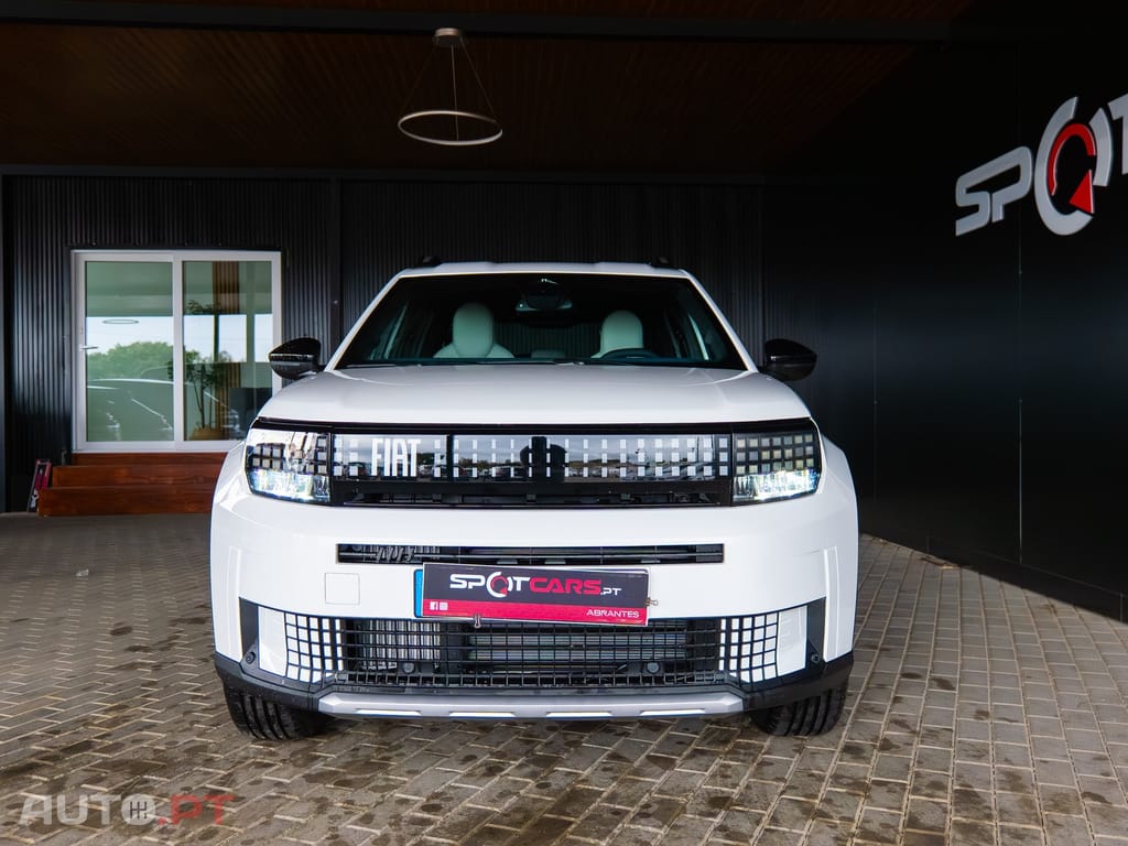 Fiat Grande Panda 1.2 Hybrid La Prima eDCT