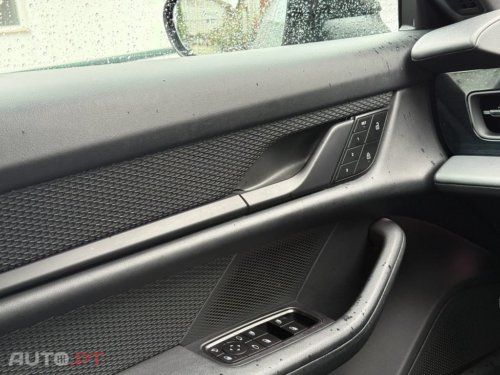 Porsche Taycan 4S