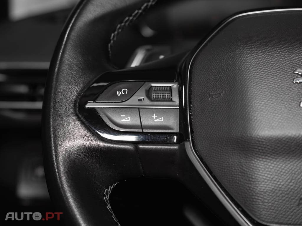 Peugeot 5008 BlueHDI 130 EAT8 Allure