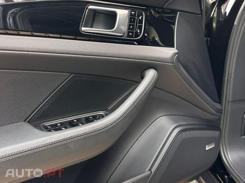 Porsche Panamera 4 S