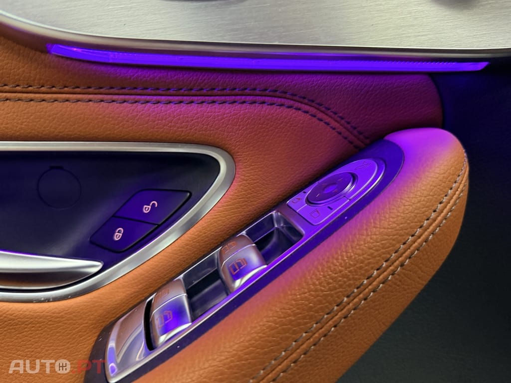 Mercedes-Benz C 180 9G-TRONIC AMG Line