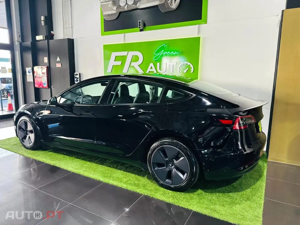 Tesla Model 3 Standard RWD Plus