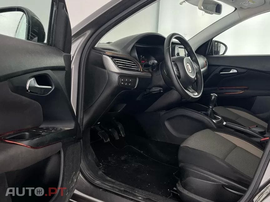 Fiat Tipo 1.3 M-Jet Easy J17