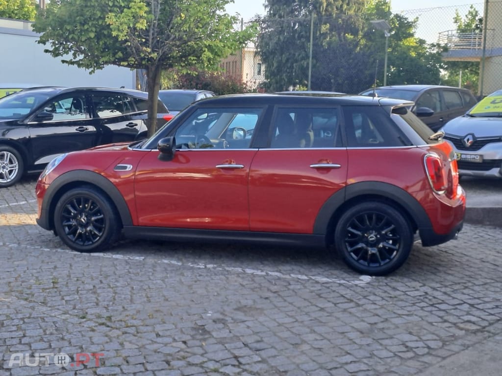 MINI Cooper Cooper D
