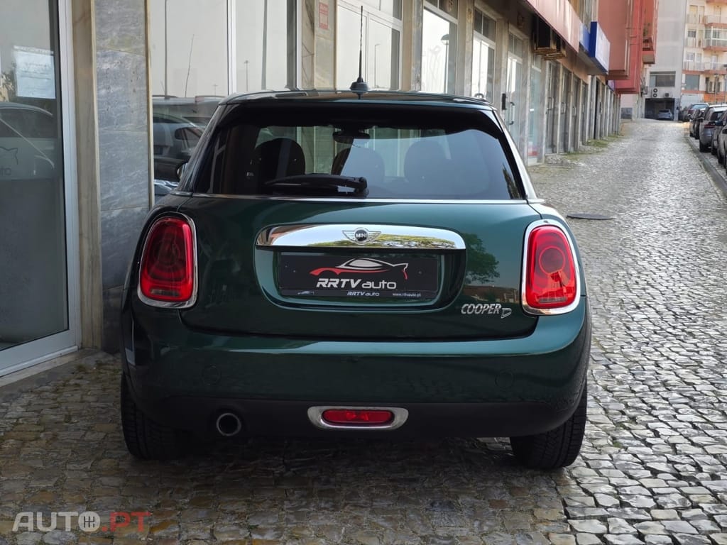 MINI Cooper Cooper D