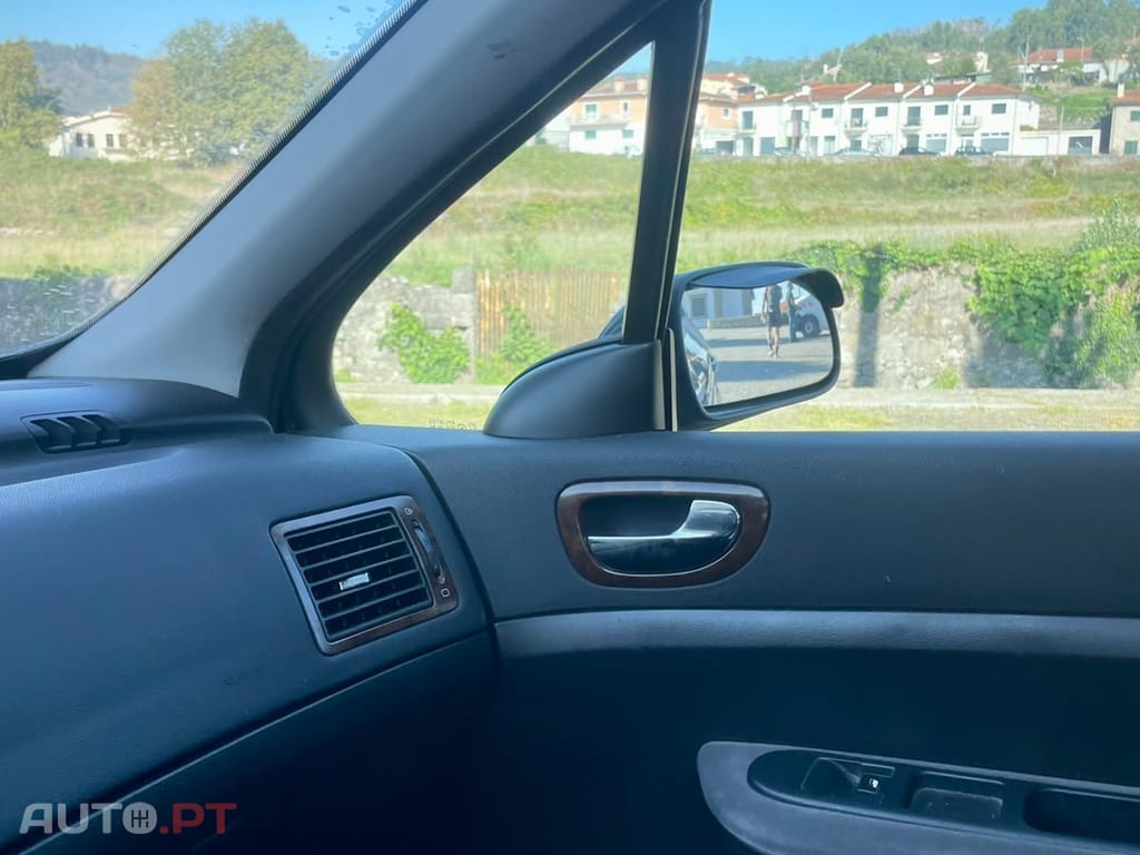 Peugeot 307 1.4 16V XR