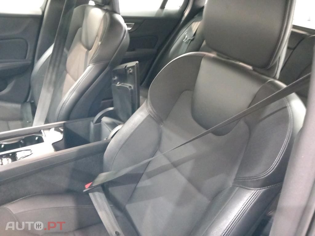 Volvo V60 2.0 D3 Momentum