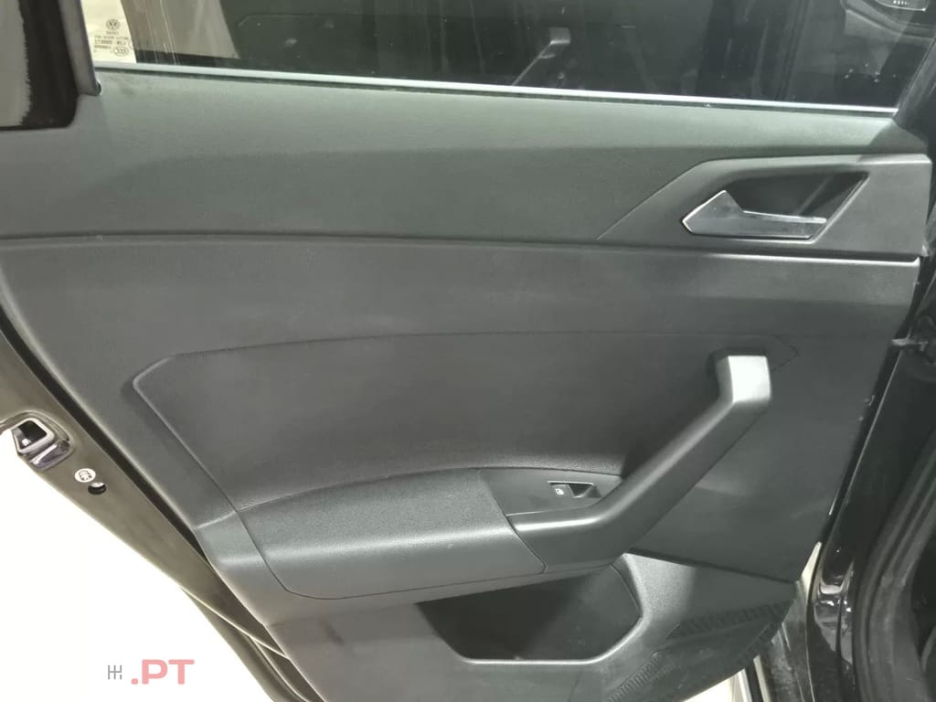 Volkswagen Taigo 1.0 TSI R-DESIGN