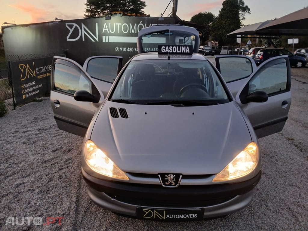 Peugeot 206 1.1 Apenas 80.000Kms!