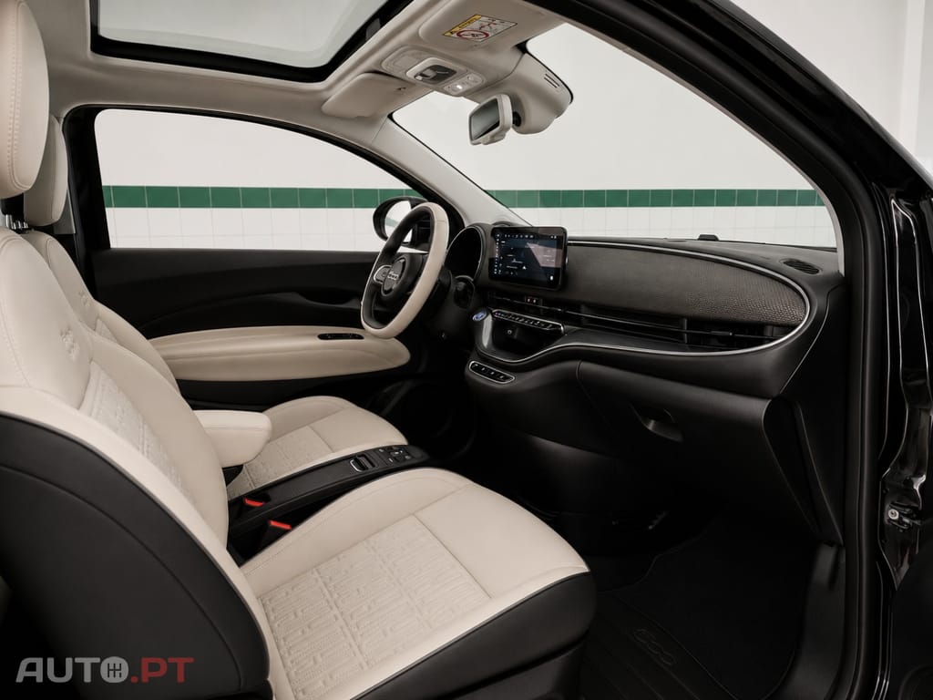 Fiat 500e La Prima