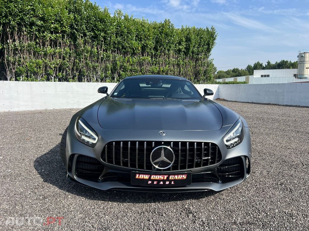 Mercedes-Benz AMG GT R