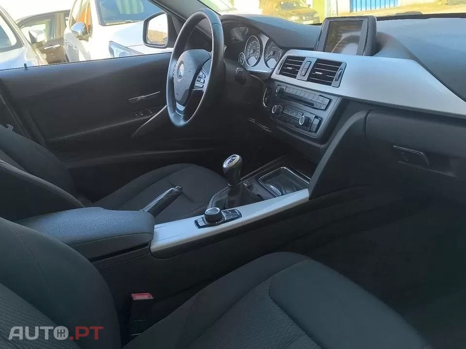 BMW 318  D Xdrive Luxury Line