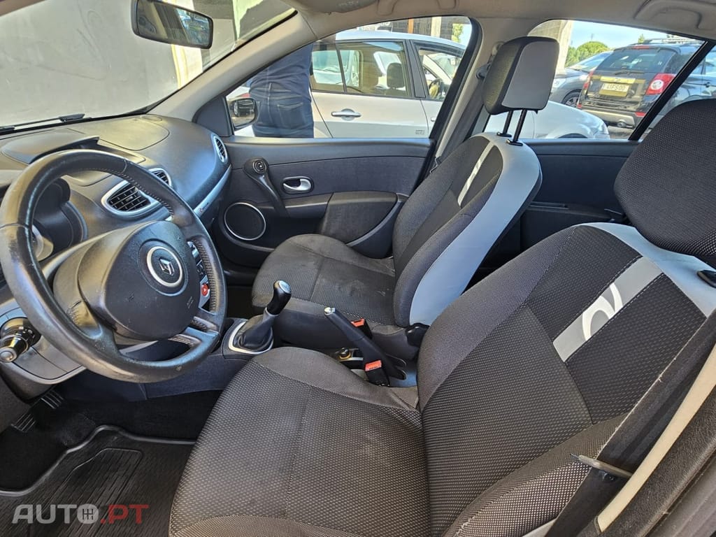 Renault Clio 1.2 16V Rip Curl II