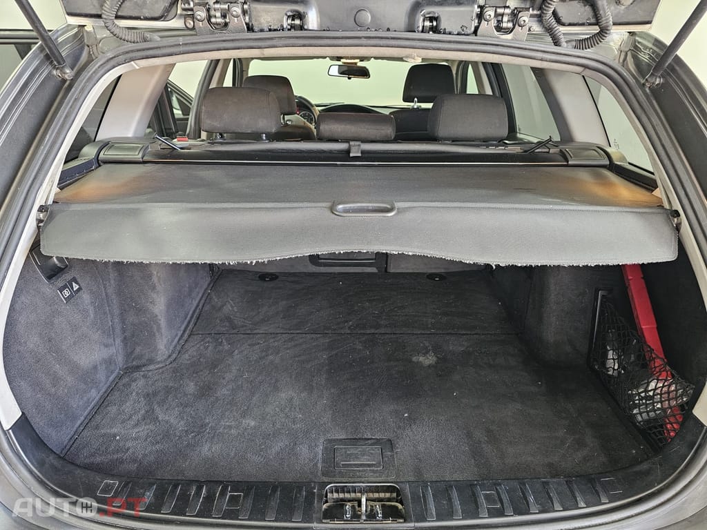 BMW 318 d Touring Line Sport