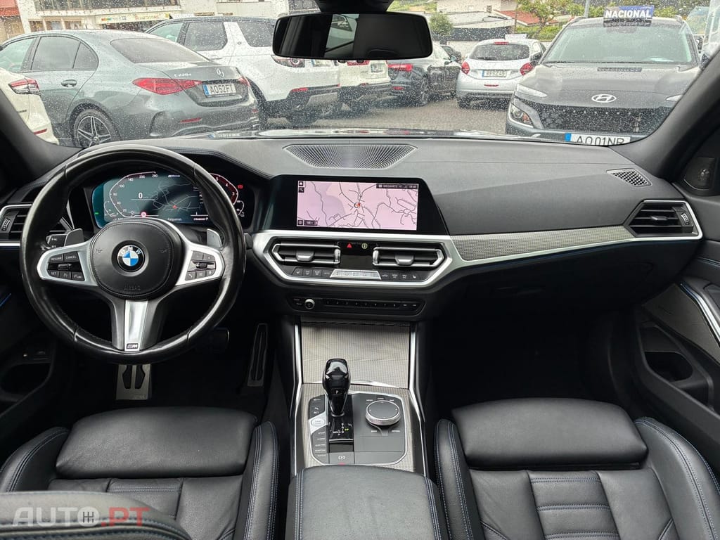 BMW 330 Pack M Auto Plug-In