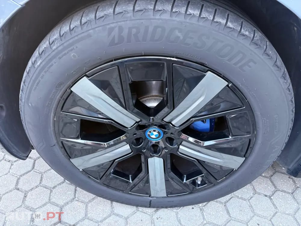 BMW iX xDrive 50 Pack Desportivo