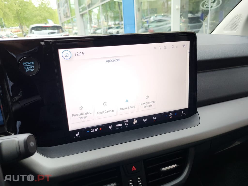 Ford Tourneo TITANIUM 43,6kWh 136CV