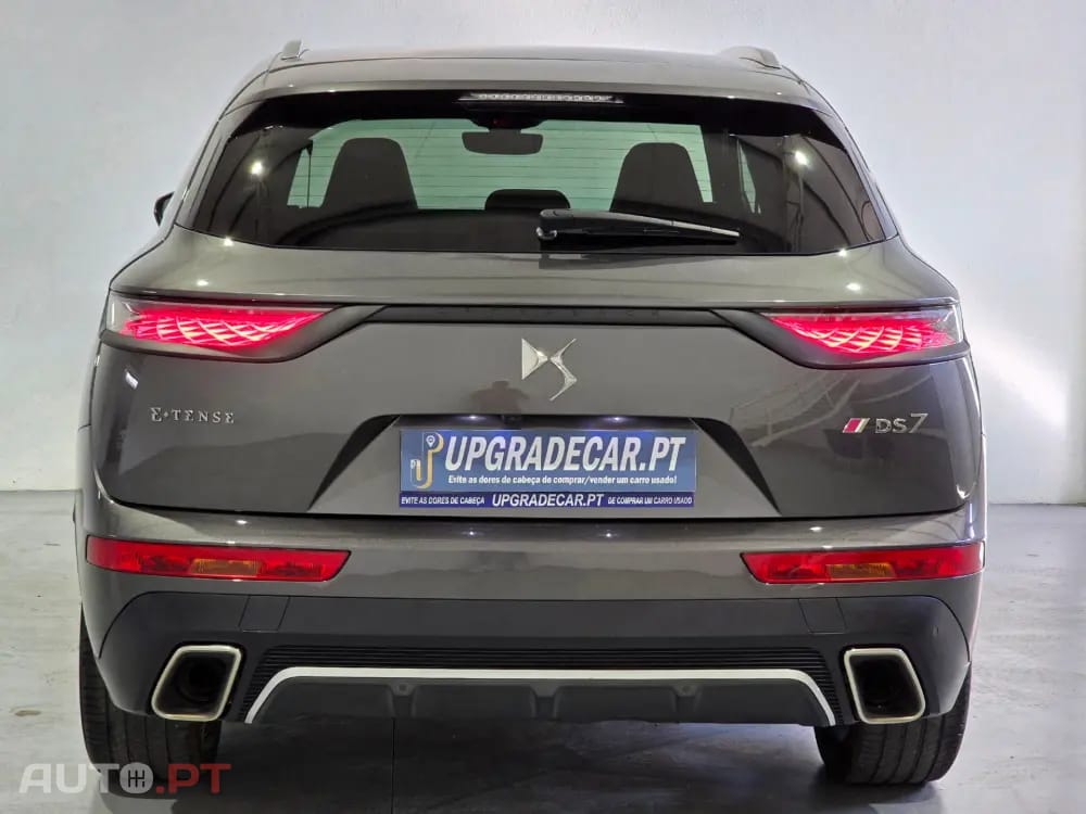 DS DS7 Crossback E-Tense Performance Line EAT8