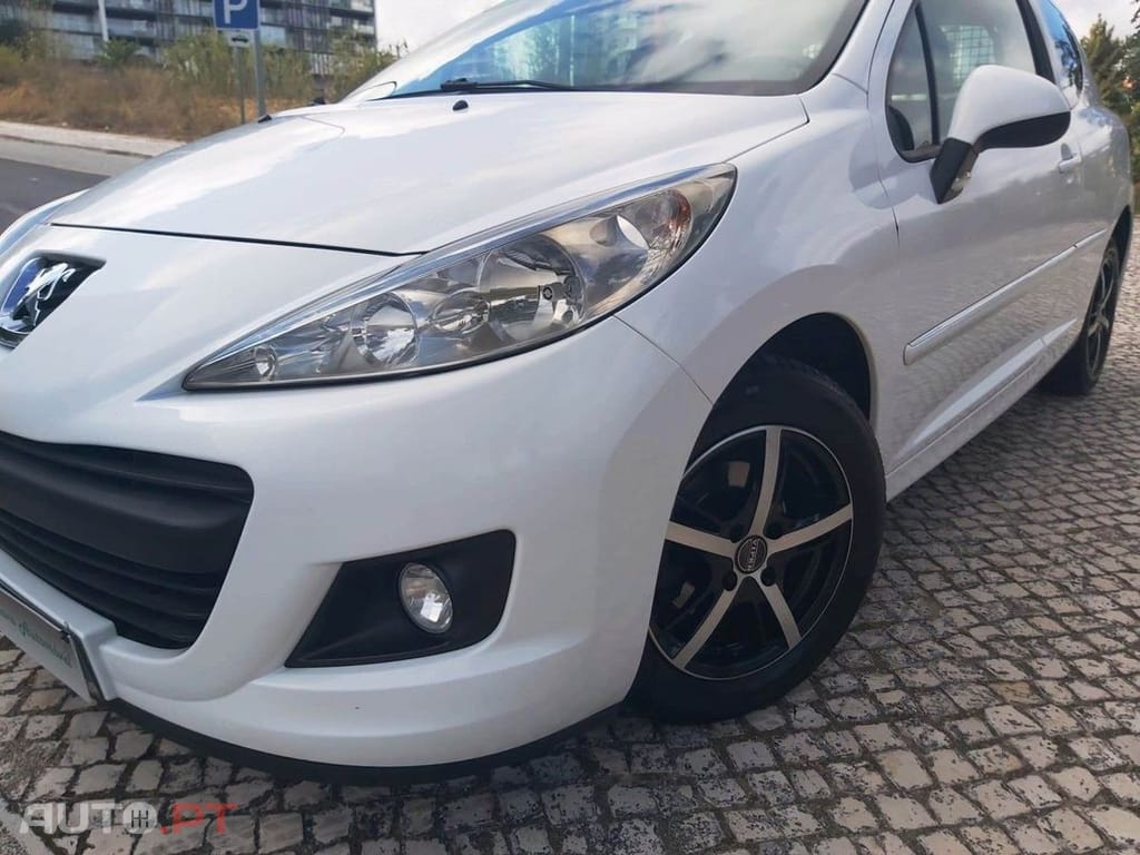 Peugeot 207  1.4 HDI PACK CLIM