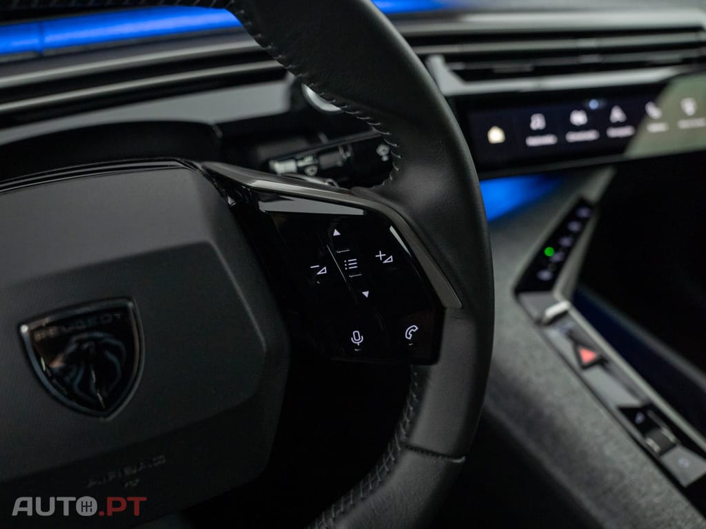 Peugeot E-3008 73 kWh Allure