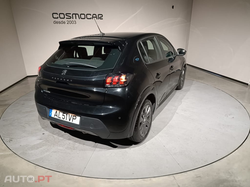 Peugeot E-208 Active Pack 
