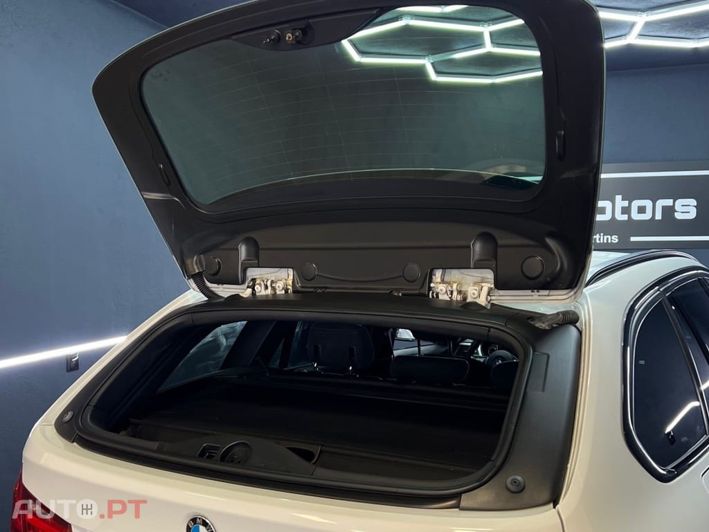 BMW 318 d Touring Pack M