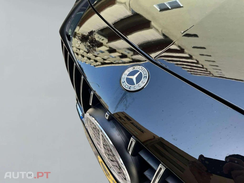 Mercedes-Benz AMG GT Coupe  V8 