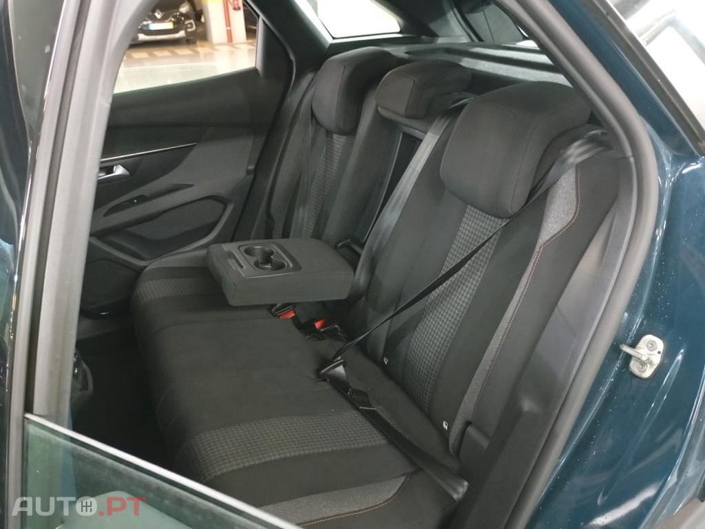 Peugeot 3008 1.2 PureTech Active