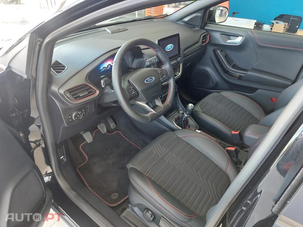 Ford Puma 1.0 EcoBoost MHEV ST-Line X