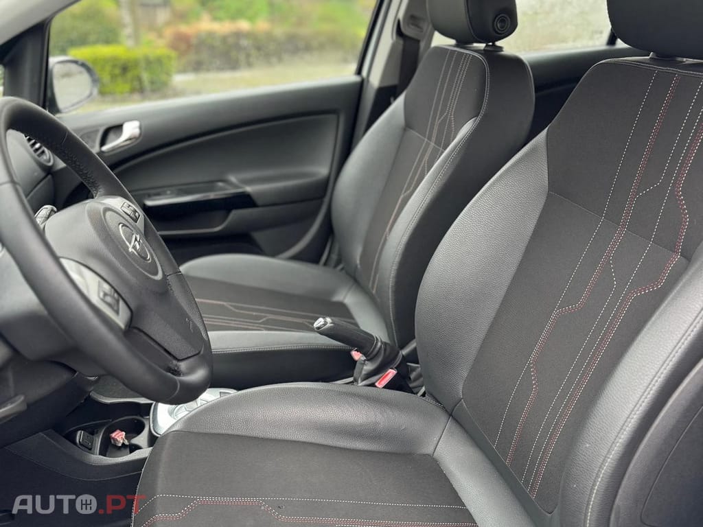 Opel Corsa 1.2 Go! Easytronic