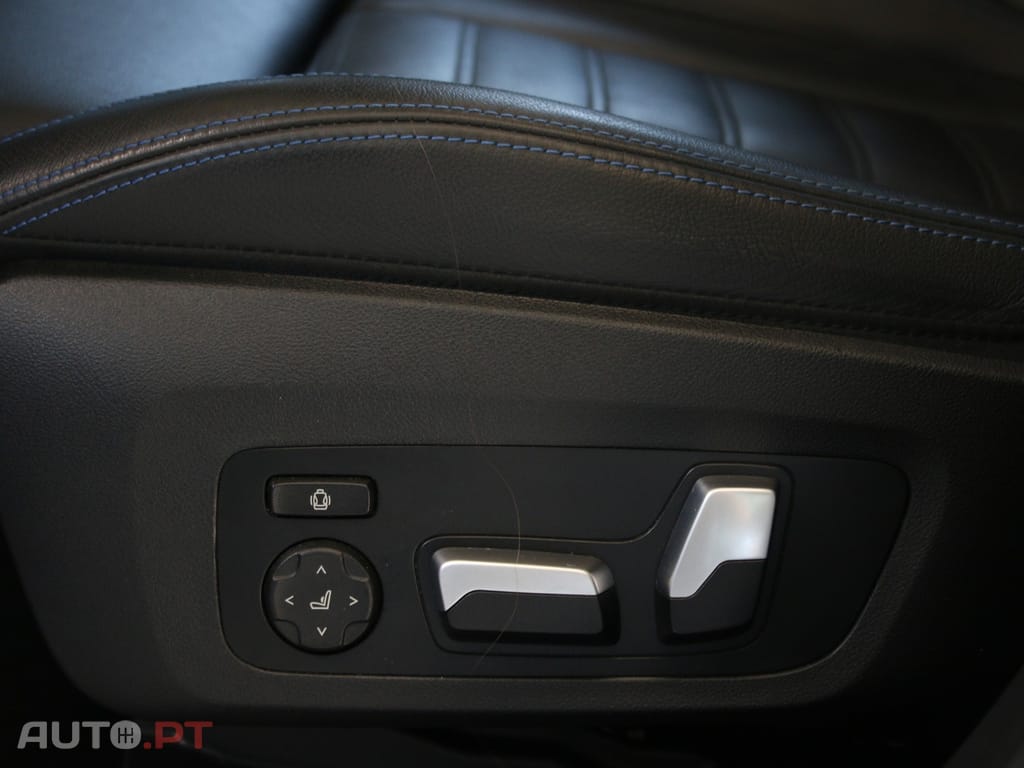 BMW iX3 M Sport Impressive