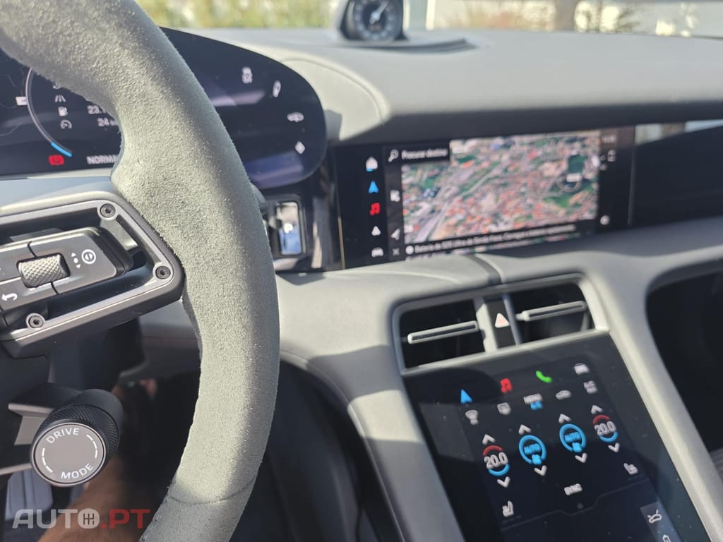 Porsche Taycan bateria Performance Plus