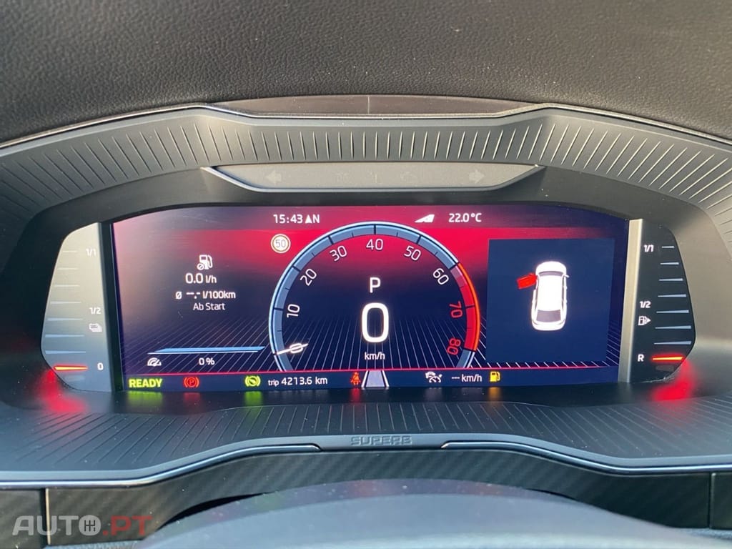 Skoda Superb Break I.V.A DEDUTIVEL 1.4 TSI iV Sportline +DSG+AHK