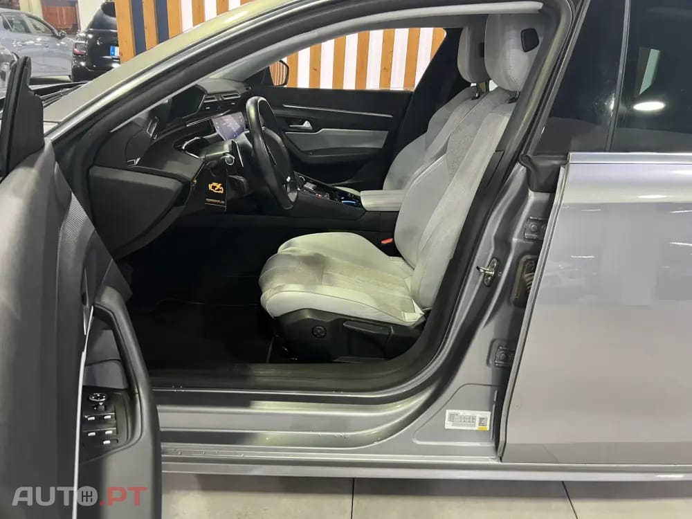 Peugeot 508 1.6 Hybrid Allure Pack e-EAT8