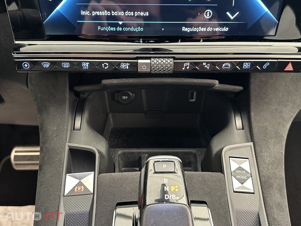 DS DS7 Crossback E-Tense Performance Line EAT8