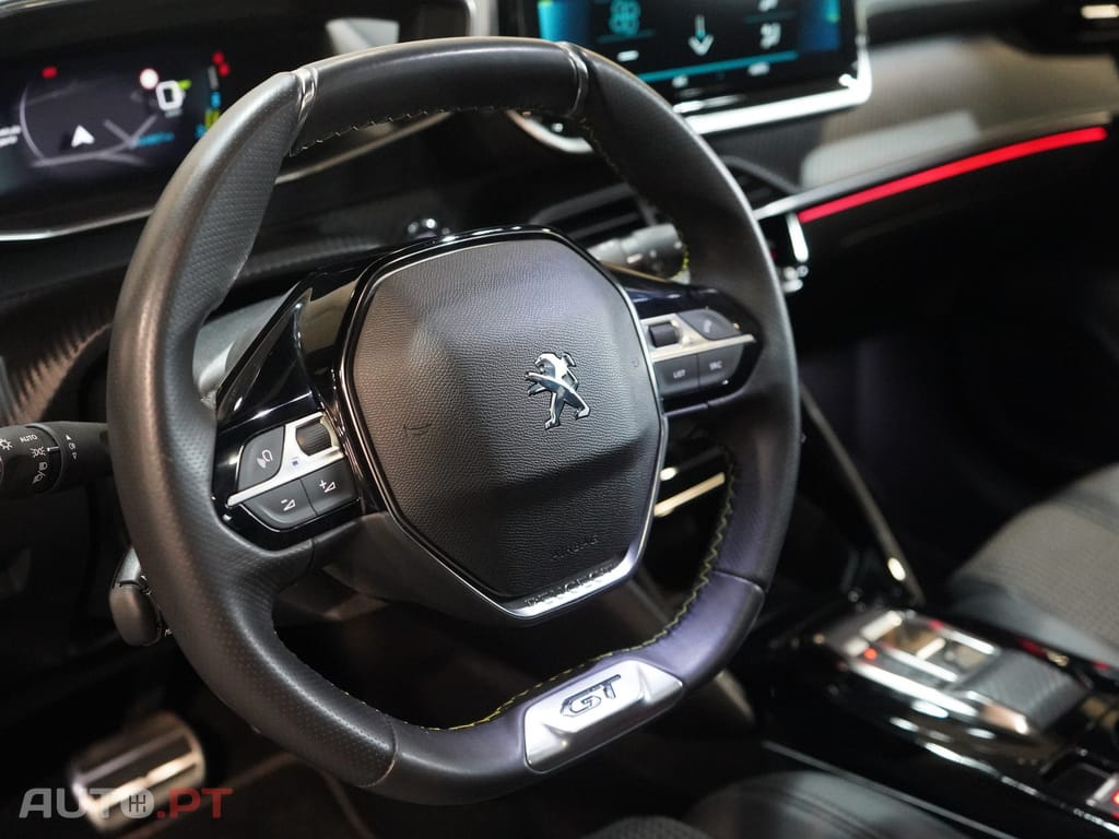 Peugeot E-208 50 kWh GT