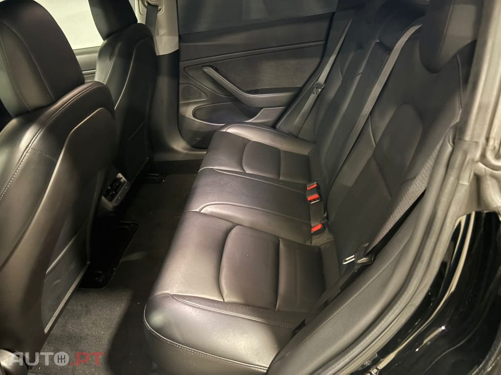 Tesla Model 3 Long Range Tração Traseira