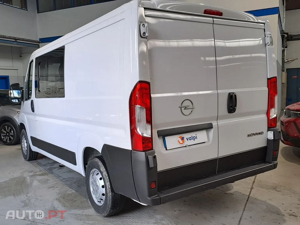 Opel Movano L2H1 3.5T 2.2 D 9 Lugares