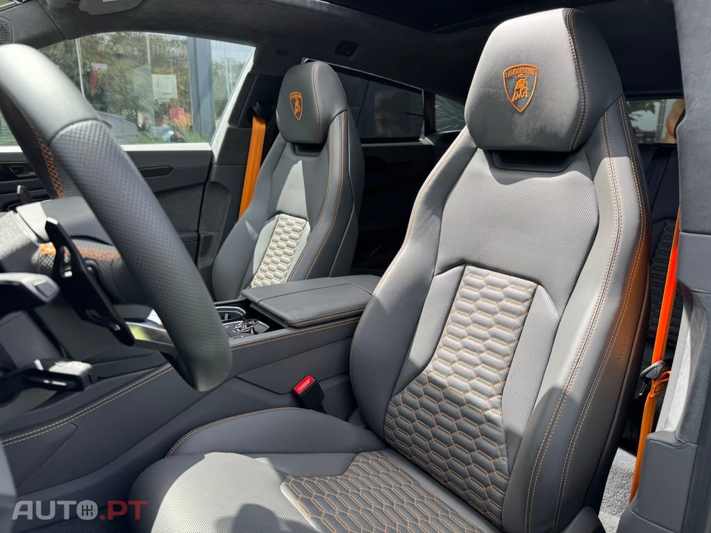 Lamborghini Urus 4.0 V8