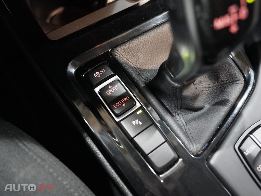 BMW X2 18 i sDrive Auto