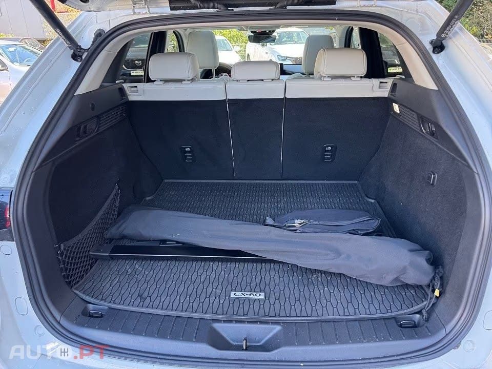 Mazda CX-60 2.5 e-Skyactiv PHEV Takumi