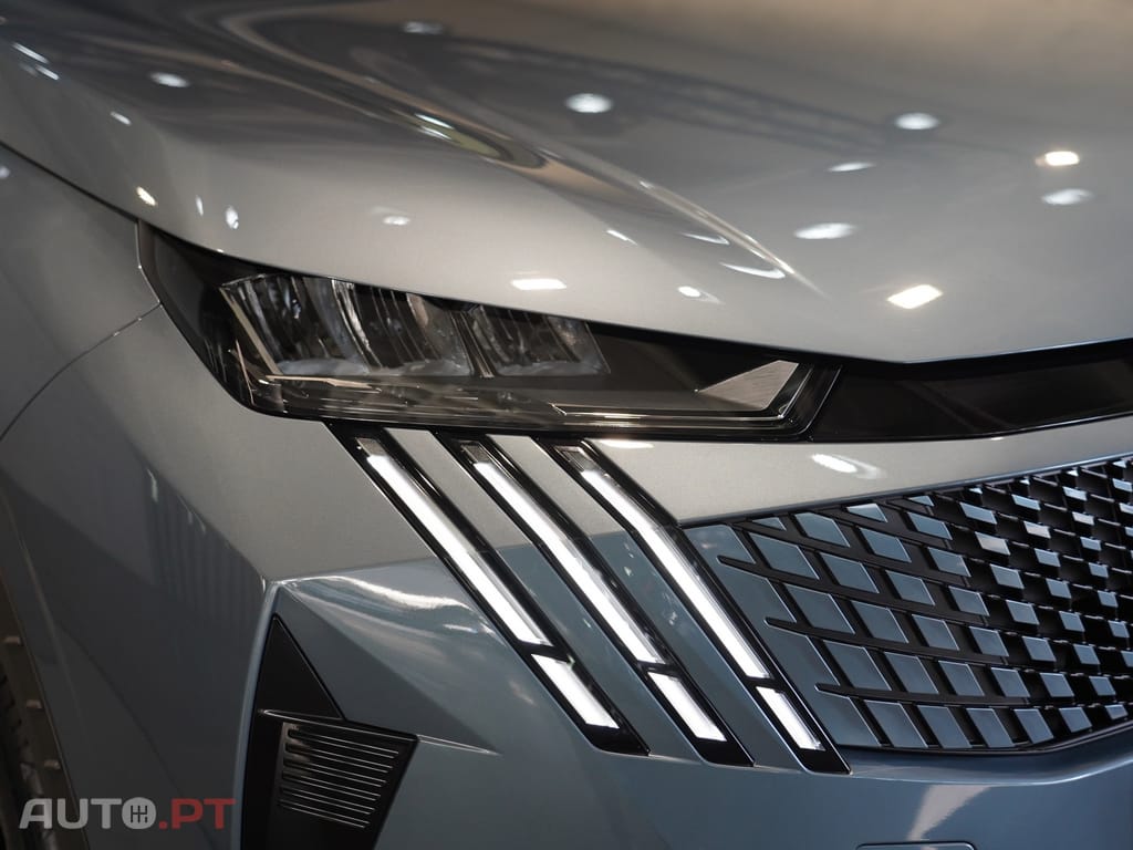 Peugeot 3008 1.2 Hybrid Allure e-DCS6