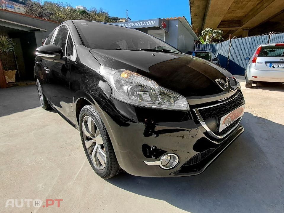 Peugeot 208 1.4 HDi SE Style