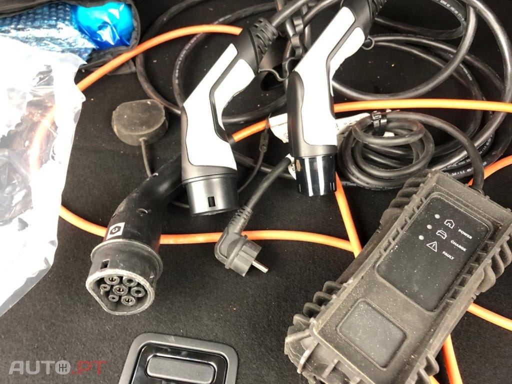 Peugeot 3008 1.6 Hybrid Allure Pack e-EAT8