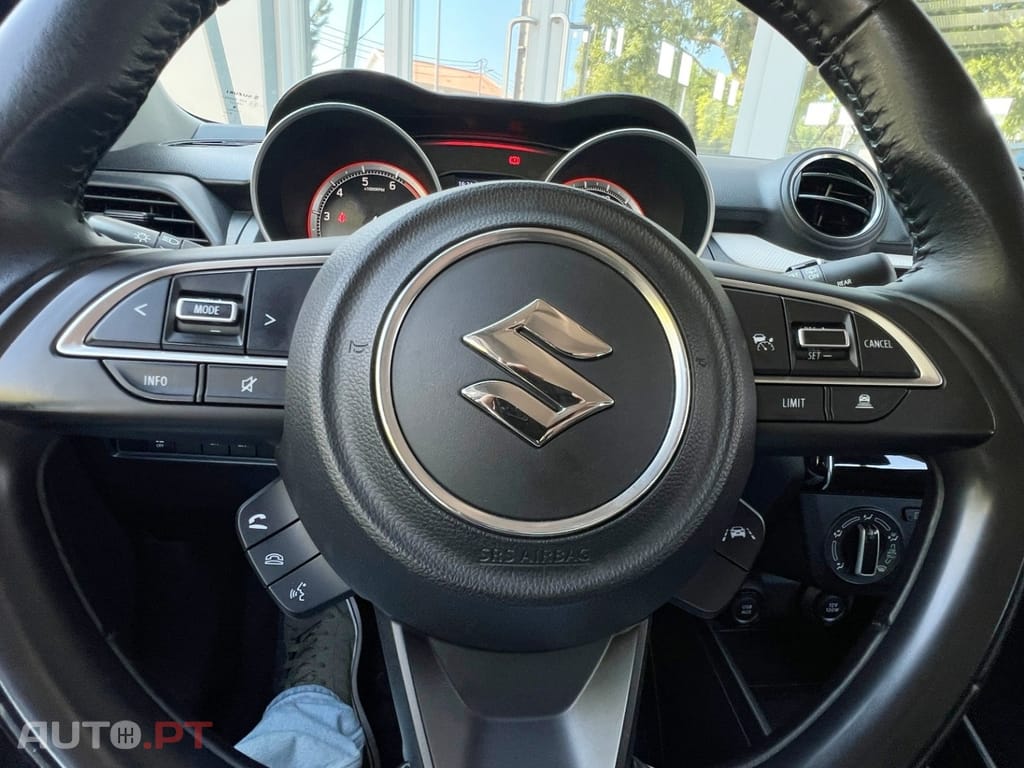 Suzuki Swift HYBRID Sport